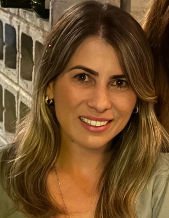 Emiliana Lacerda 