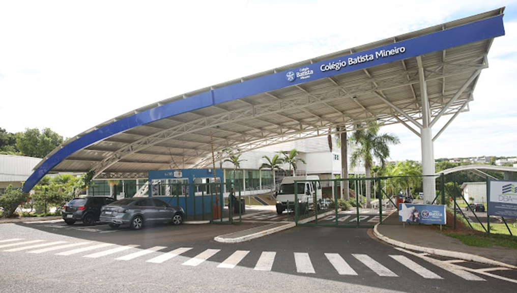 Fachada Escola Uberlândia