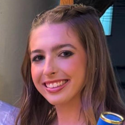 Laura, estudante